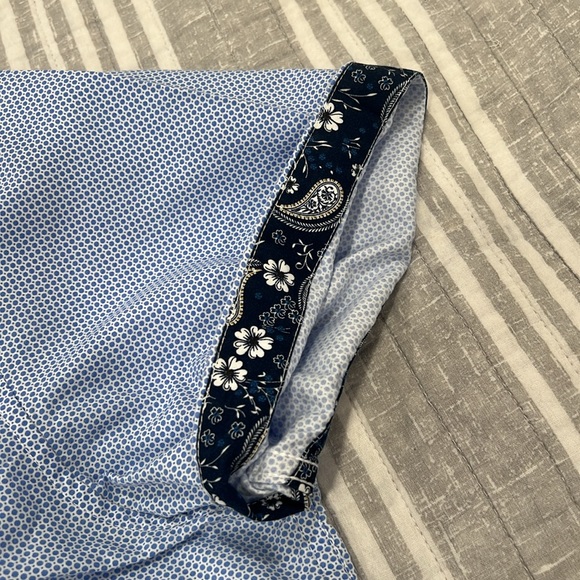 Men’s button down shirt - Picture 3 of 3